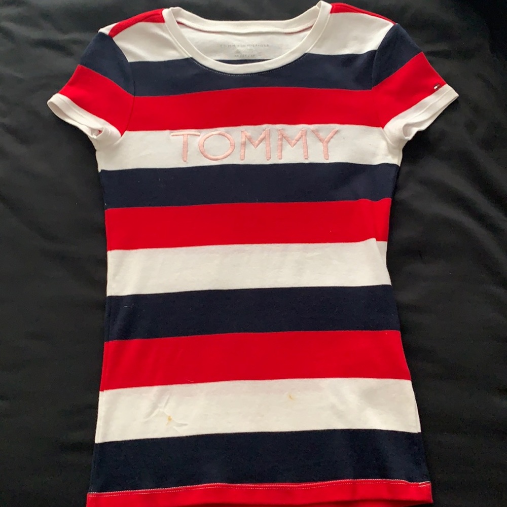 xs tommy shirt